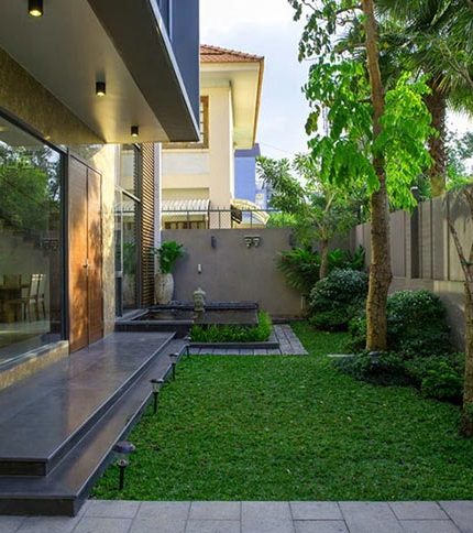 SÂN VƯỜN NHÀ PHỐ